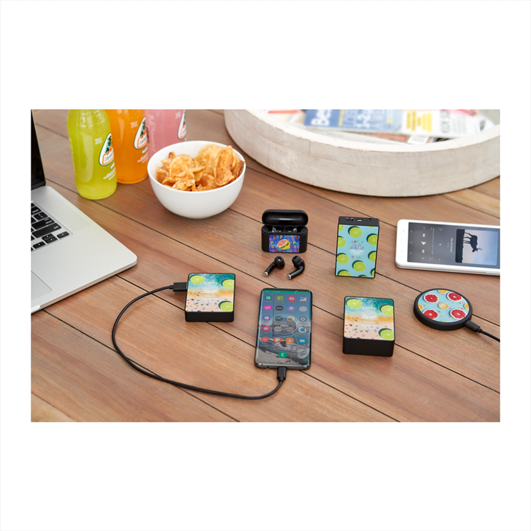 Picture of The Looking Glass 5000 mAh Wireless Power Bank