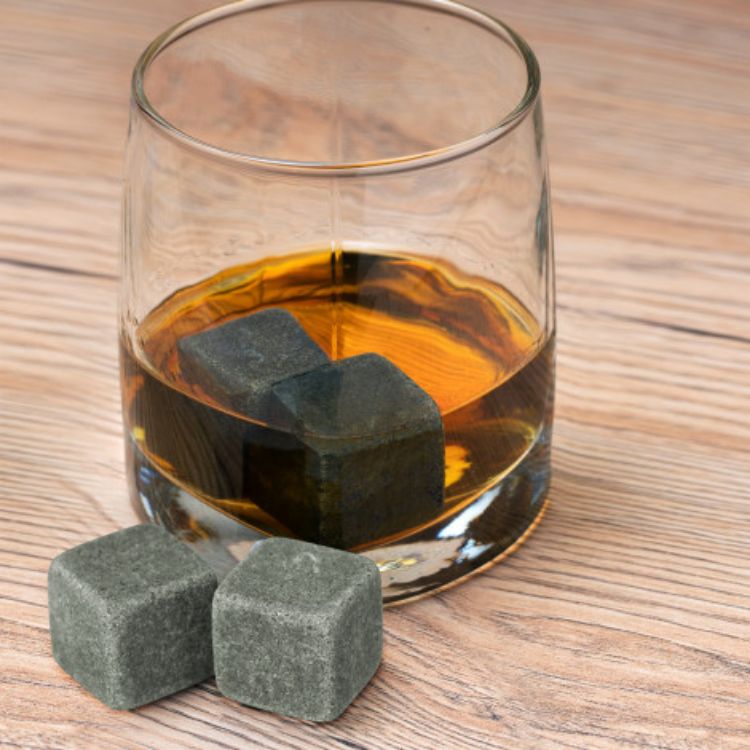 Picture of Whiskey Stone Set