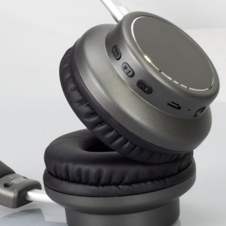 Picture of Swiss Peak Wireless Headphone V3