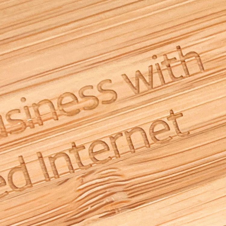 Picture of 10000mAh Bamboo Wireless Power Bank