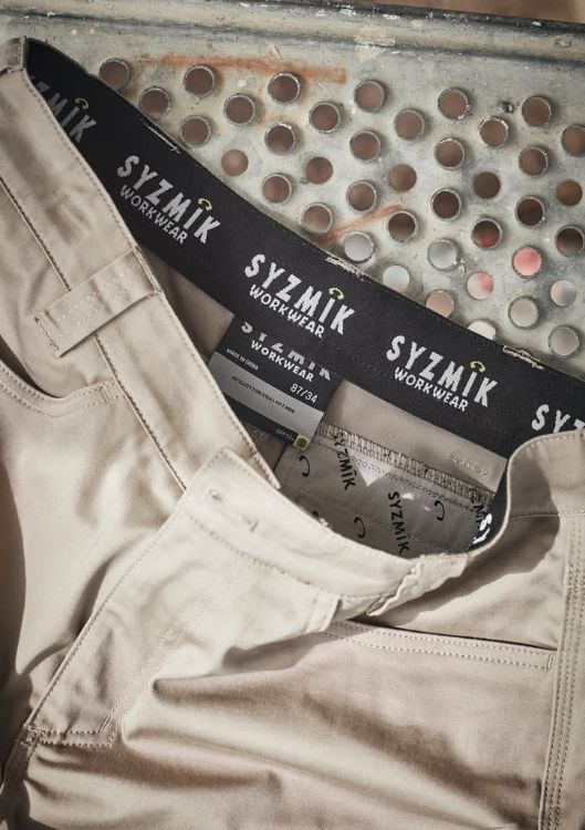 Picture of Mens Essential Stretch Cargo Short